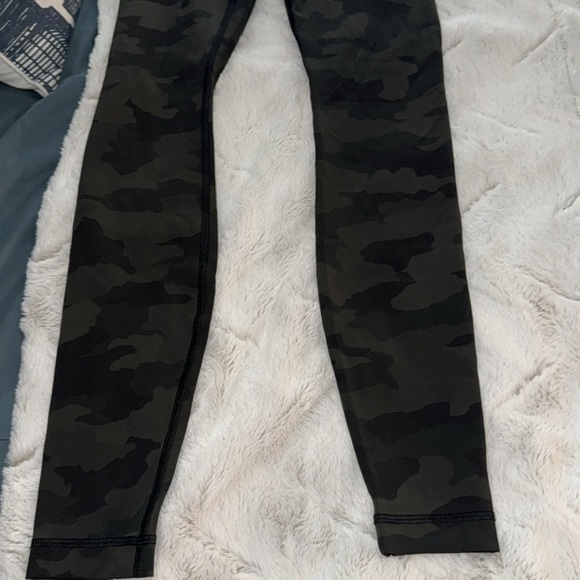 Lululemon camo leggings - Picture 3 of 4